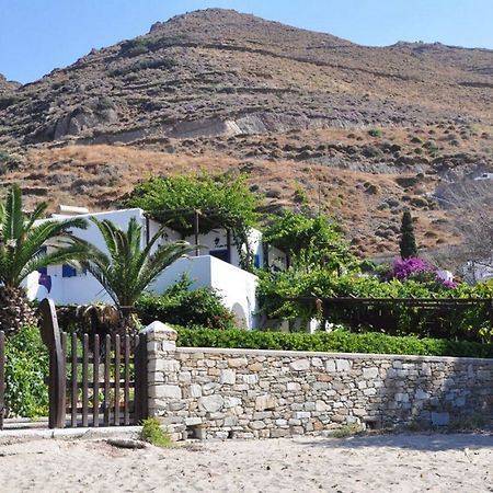 Levrossos Beach Apartments Kültér fotó